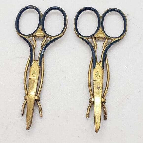 Set of 2 Vintage Gold Scissor Hair Barrette Scarf Clip Hair Sewing Collector - Picture 1 of 6